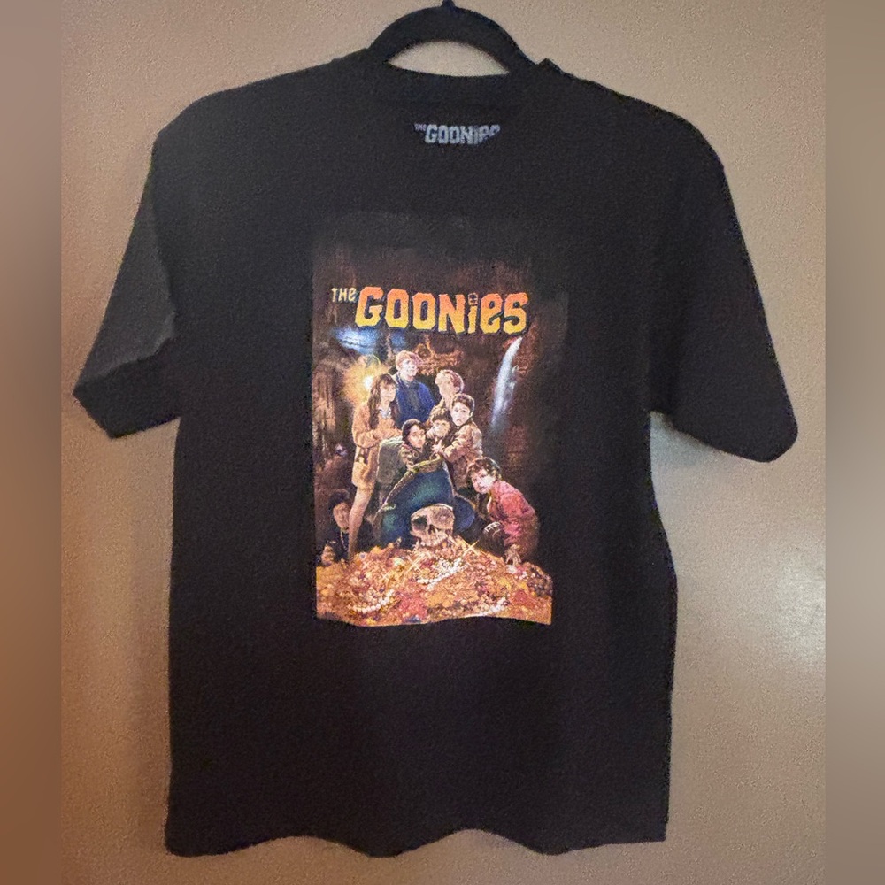 The Goonies Black Graphic T-Shirt Youth Large